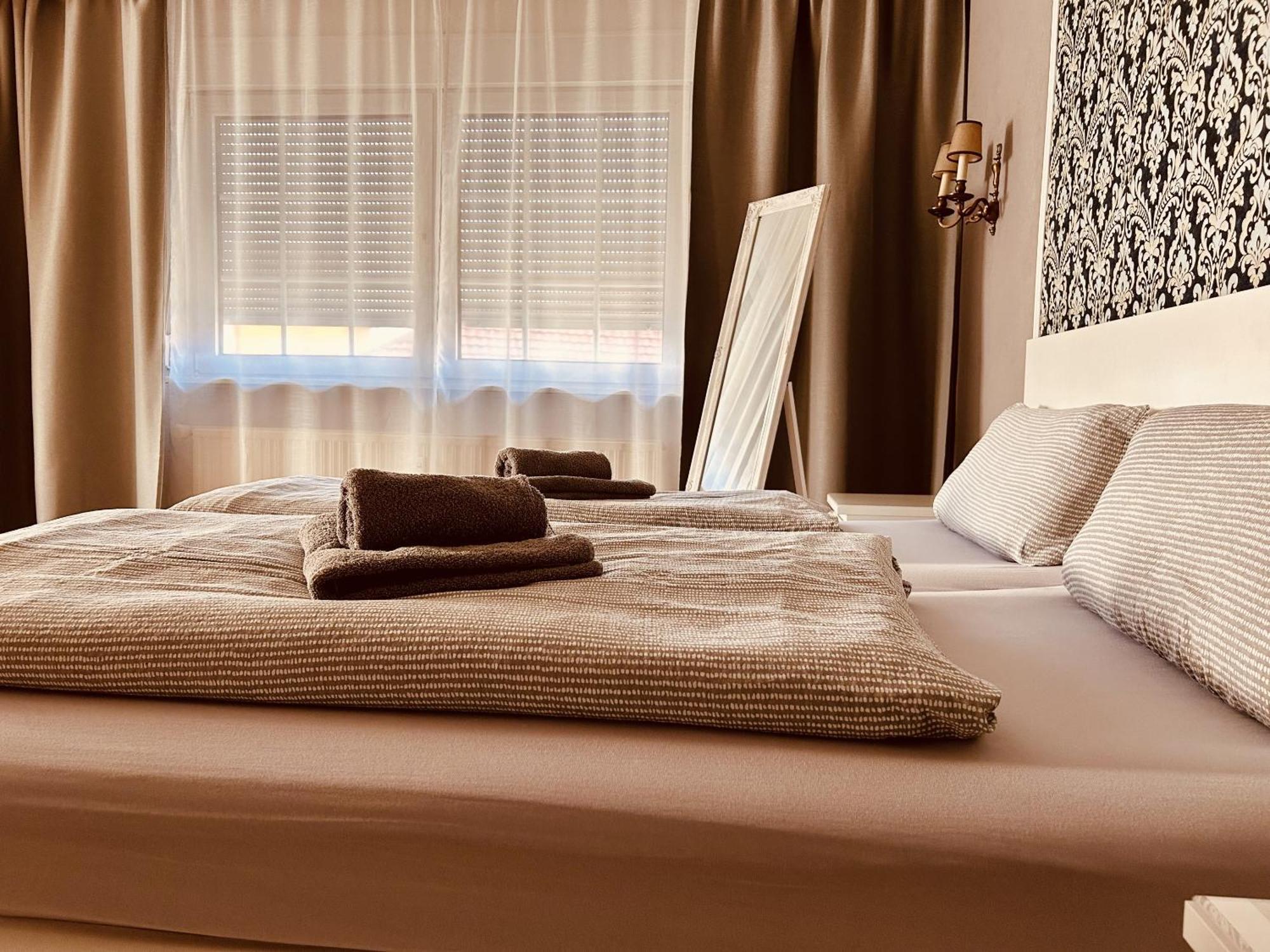 Casa Rehse I Stilvolles Apartment I 24H-Self-Check-In I Kostenlos Parken & Wlan I 55-Zoll-Smart&Kabel-Tv I Oepnv 埃尔福特 外观 照片