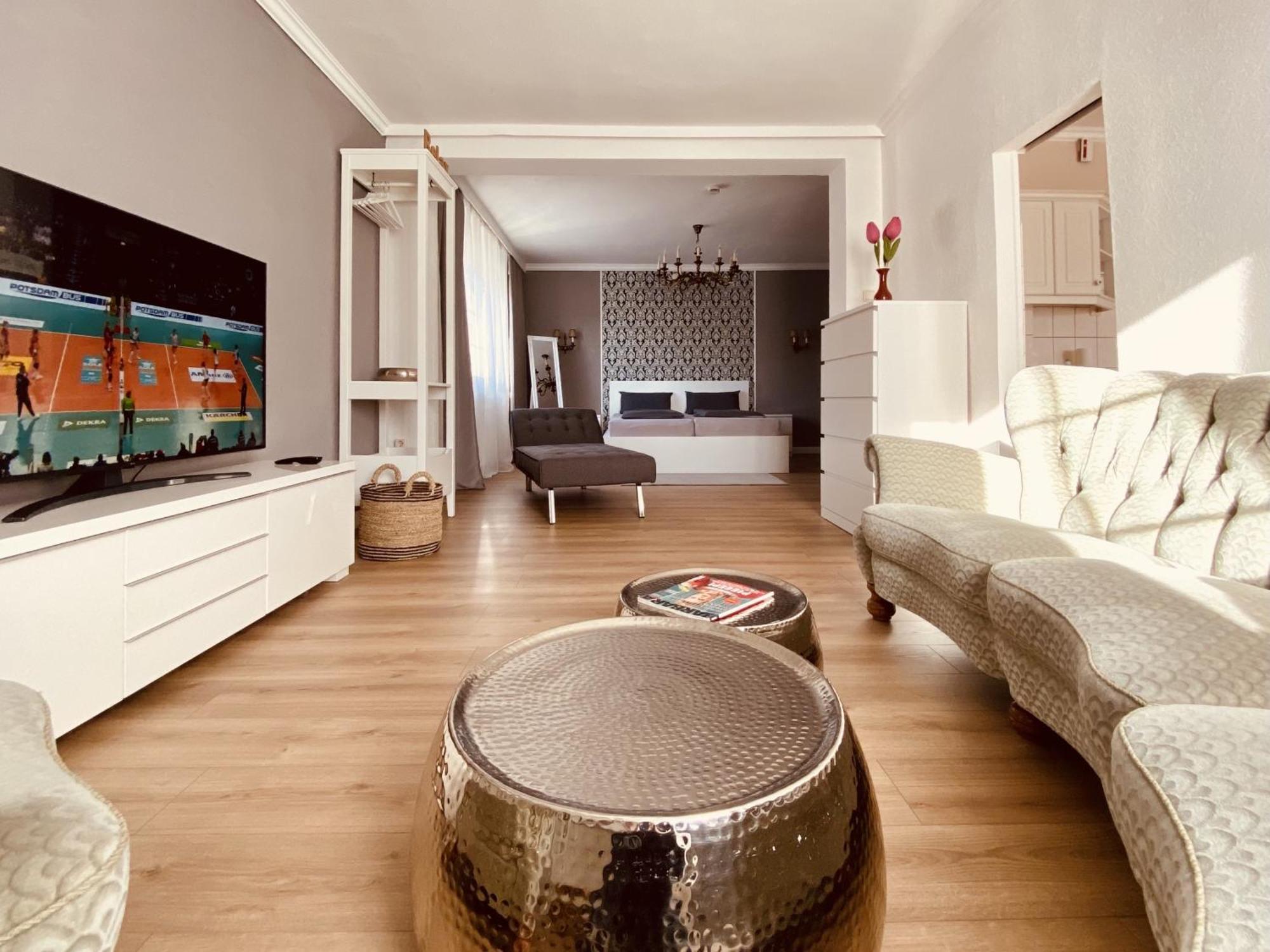 Casa Rehse I Stilvolles Apartment I 24H-Self-Check-In I Kostenlos Parken & Wlan I 55-Zoll-Smart&Kabel-Tv I Oepnv 埃尔福特 外观 照片