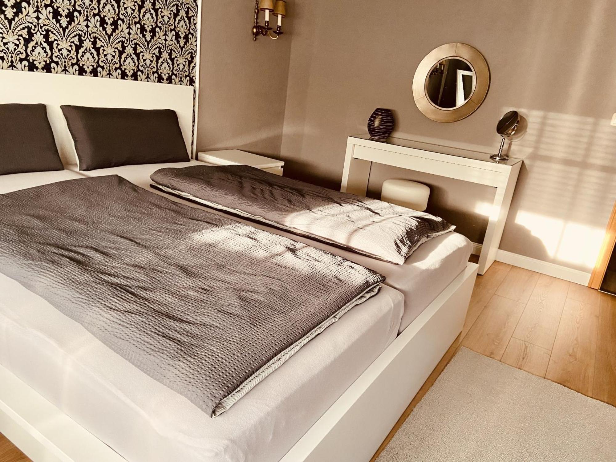 Casa Rehse I Stilvolles Apartment I 24H-Self-Check-In I Kostenlos Parken & Wlan I 55-Zoll-Smart&Kabel-Tv I Oepnv 埃尔福特 客房 照片